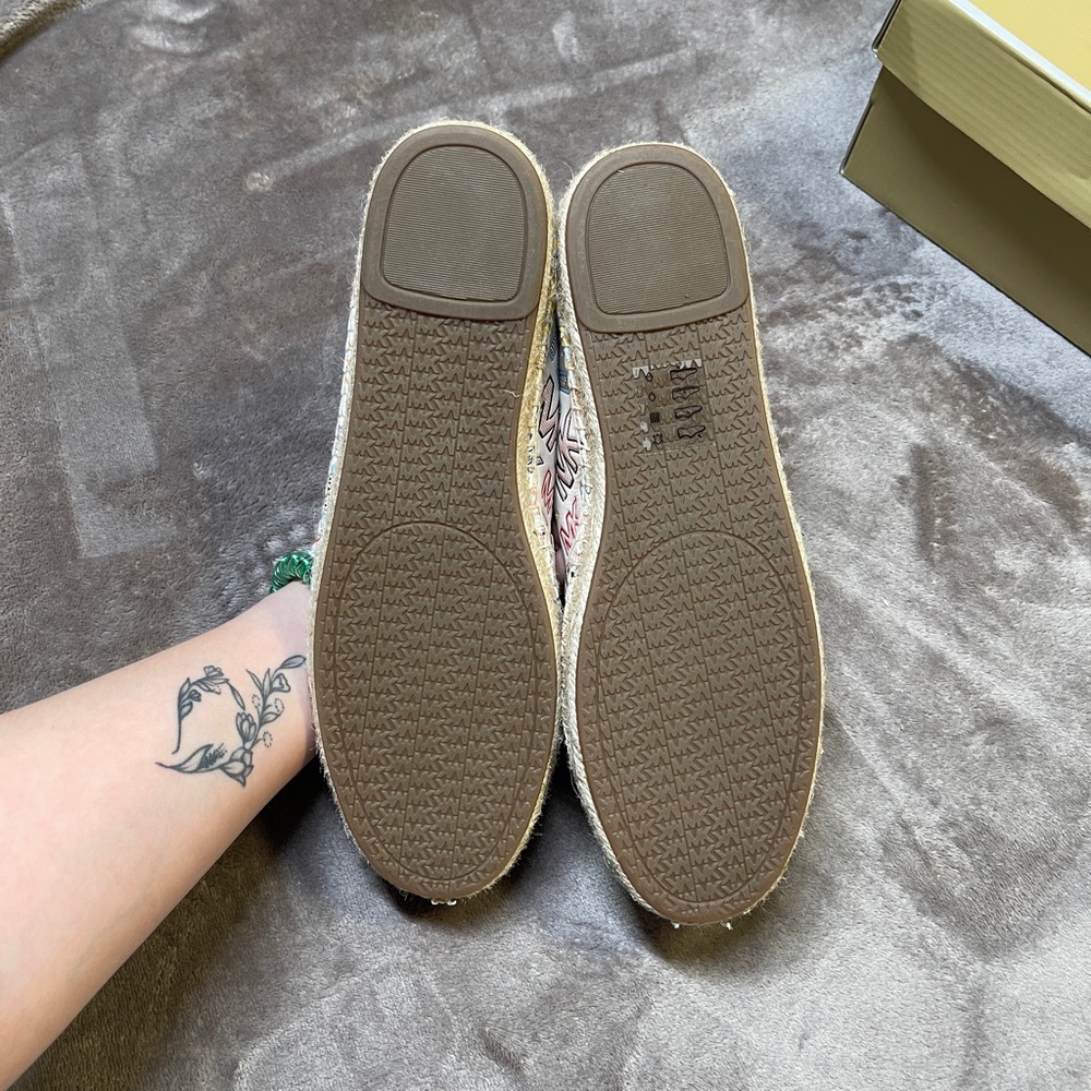 Michael Michael Kors Kendrick Slip On Casual Shoe, Colorful and Beigh Combo - Picture 7 of 9